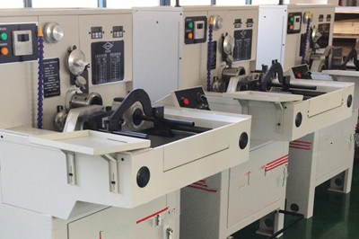 如何避免精密珩磨機出現熱變形？