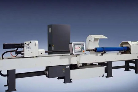 數(shù)控珩磨機進給量選多少合適?0.1~5.0mm/min范圍內(nèi)!